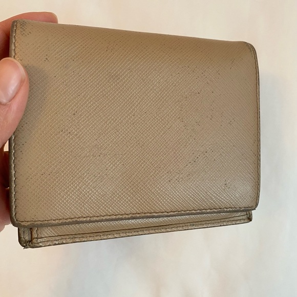 Prada Saffiano leather wallet - Picture 3 of 14